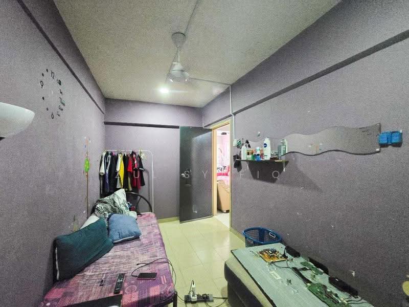 Apartment for Sale at Aman Putra Apartment - Zul Syafiq - Bedroom - PropertyGuru.com.my