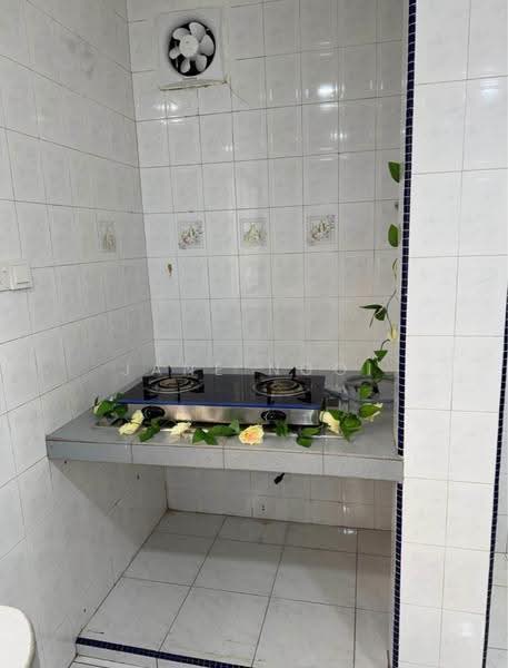 Rumah Teres 2-Tingkat untuk Disewa di Taman Daya (Johor Bahru) - Jane Ngoi - Kitchen - PropertyGuru.com.my