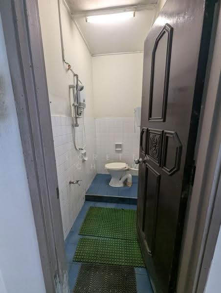 Common Bathroom