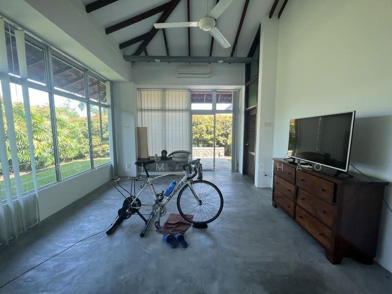 Bungalow House untuk Dijual di Leisure Farm (Gelang Patah) - Roy Lim Wei Chao - Living Room - PropertyGuru.com.my