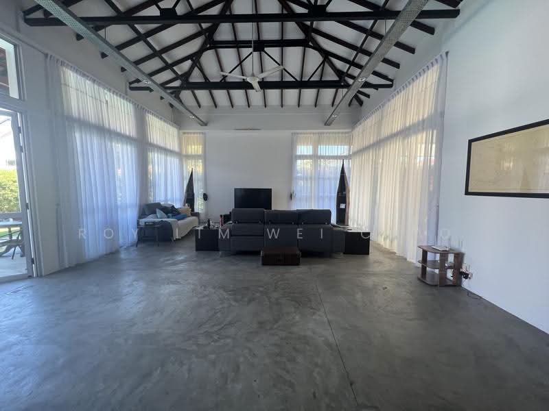 Bungalow House untuk Dijual di Leisure Farm (Gelang Patah) - Roy Lim Wei Chao - Living Room - PropertyGuru.com.my