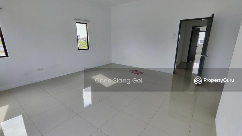 Semi-D house at Taman Scientex Rawang untuk Untuk Dijual - RM 830,000, Mac 2026 - PropertyGuru.com.my