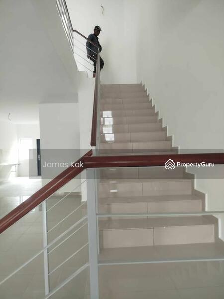 Untuk Dijual - Terrace house at Taman Sri Istana
