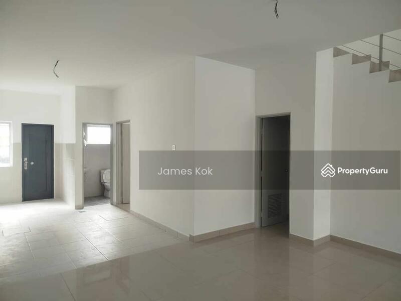 Untuk Dijual - Terrace house at Taman Sri Istana