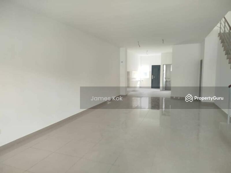 Untuk Dijual - Terrace house at Taman Sri Istana