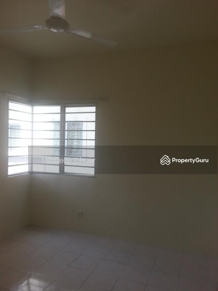 Untuk Dijual - De Rozelle