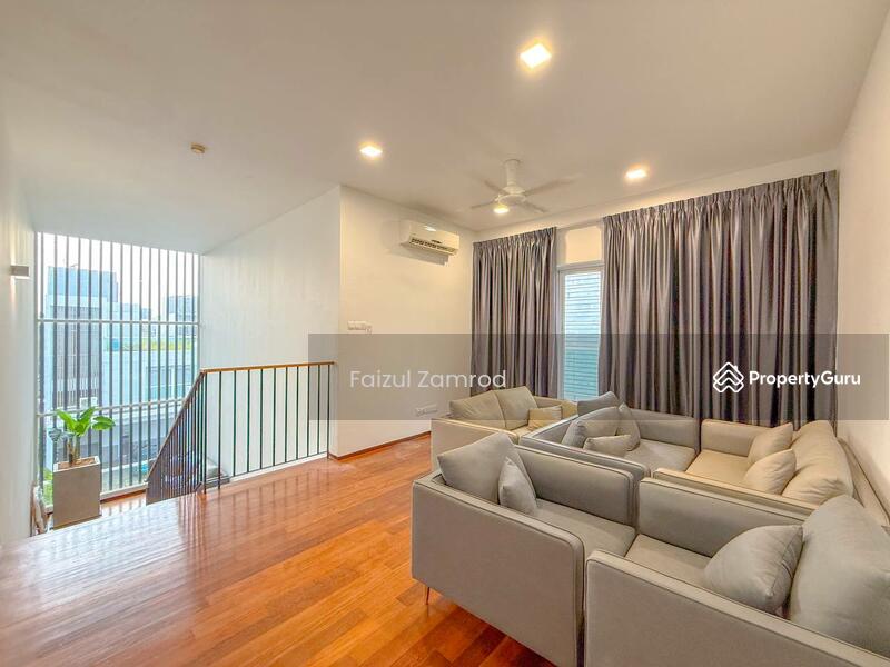Untuk Dijual - Lakefront Villa Cyberjaya