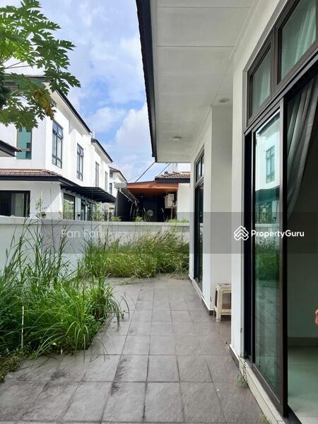 For Sale - Semi-D house at Eco Botanic