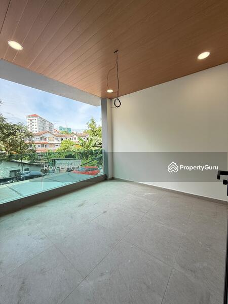 Rumah Berkembar untuk Dijual di Kampung Nong Chik (Johor Bahru) - Roy Chan - PropertyGuru.com.my