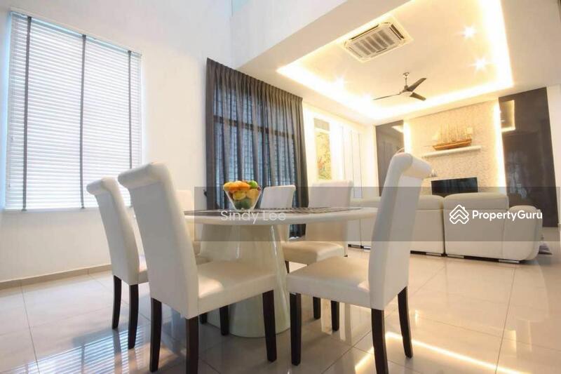 Untuk Disewa - LANDED 3 STOREY RENT AT JALAN CANTONMENT PULAU TIKUS 8500 SQFT