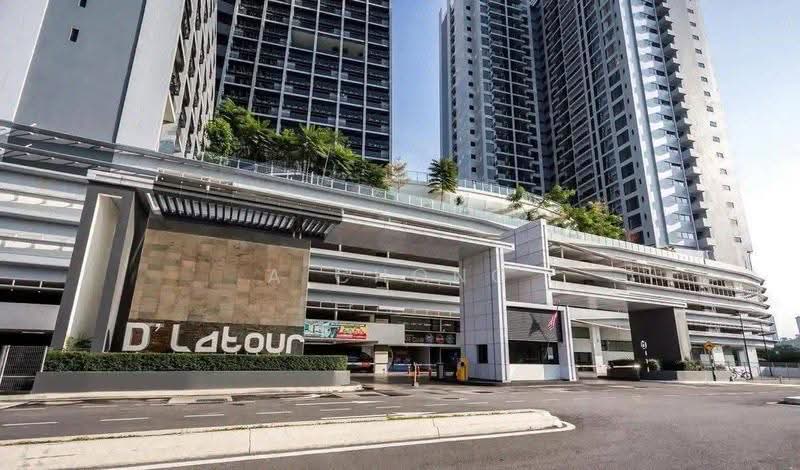 Kediaman Servis untuk Dijual di D'Latour - A Chong - Exterior - PropertyGuru.com.my