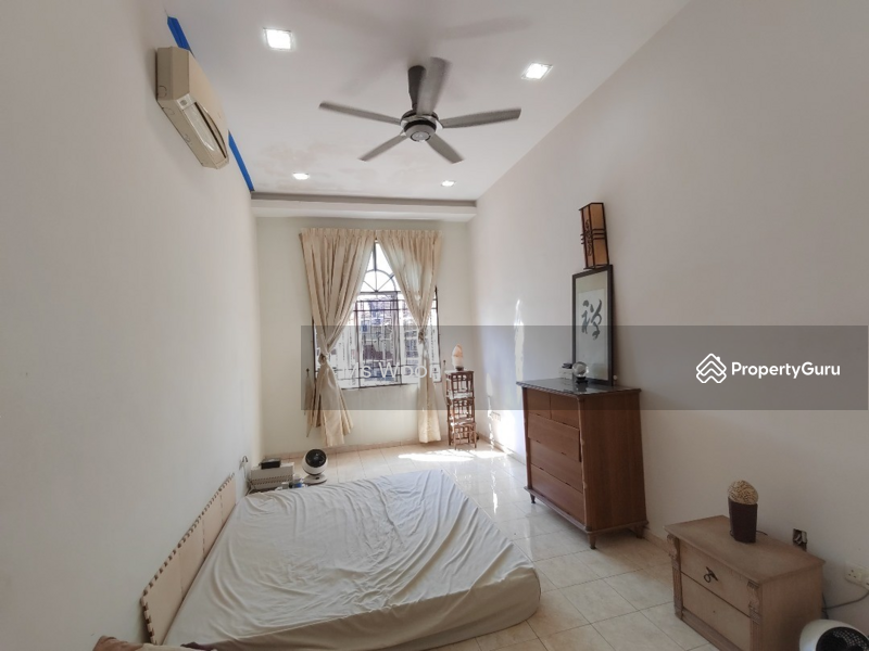Untuk Dijual - Semi-D house at Taman Cheng Setia