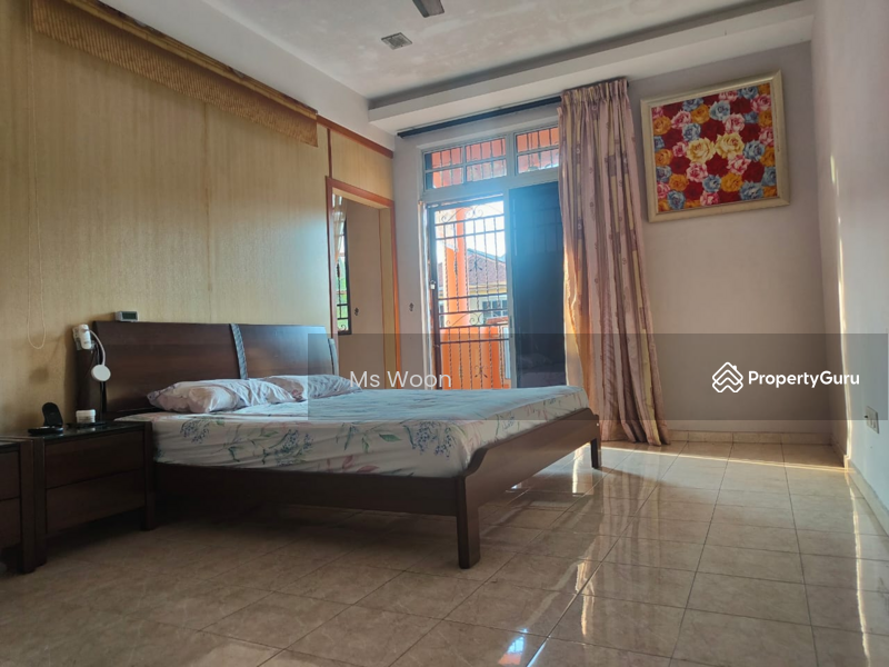 Untuk Dijual - Semi-D house at Taman Cheng Setia