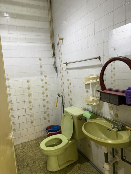 1-storey Terraced House for Sale in Taman Bukit Maluri (Kepong) - Jim Lee - Bathroom - PropertyGuru.com.my