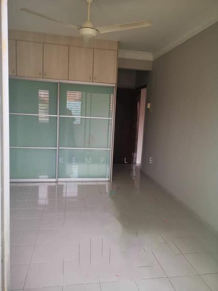 Untuk Disewa - Amansiara