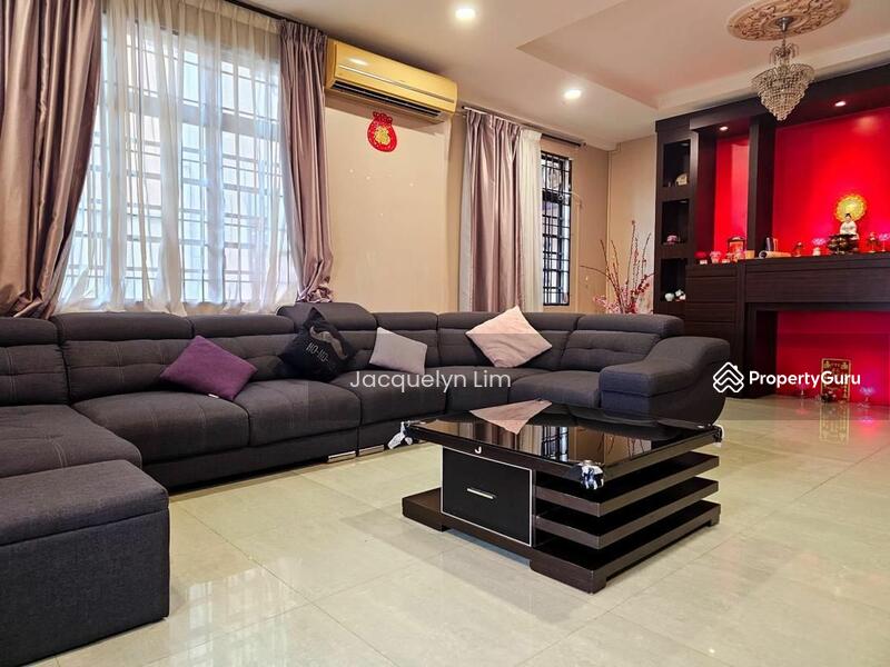 Untuk Dijual - Semi-D house at Taman Gemilang Jaya