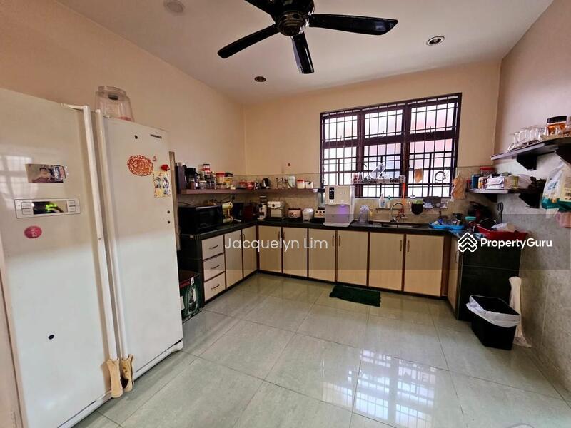 Untuk Dijual - Semi-D house at Taman Gemilang Jaya