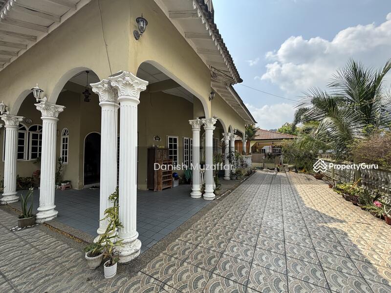 Untuk Dijual - Kampung Melayu Batu 16