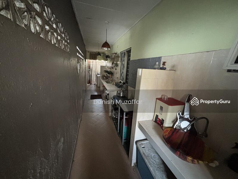 Untuk Dijual - Kampung Melayu Batu 16