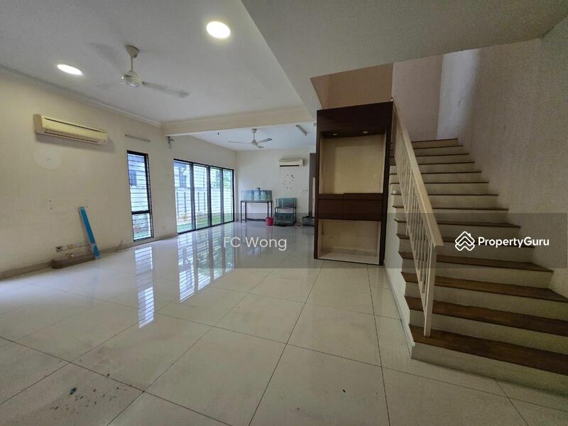 Untuk Dijual - Semi-D house at Sutera Damansara