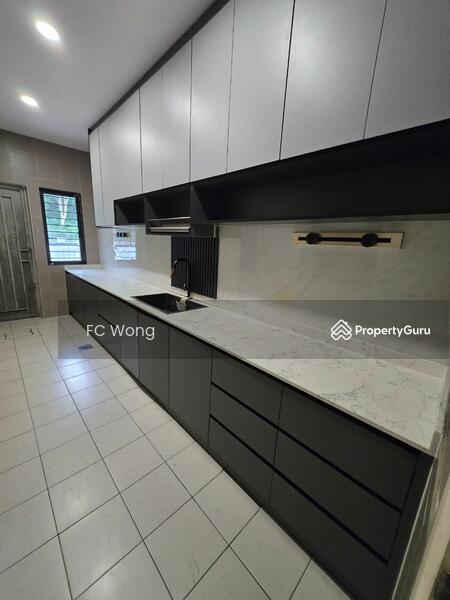 Untuk Dijual - Semi-D house at Sutera Damansara