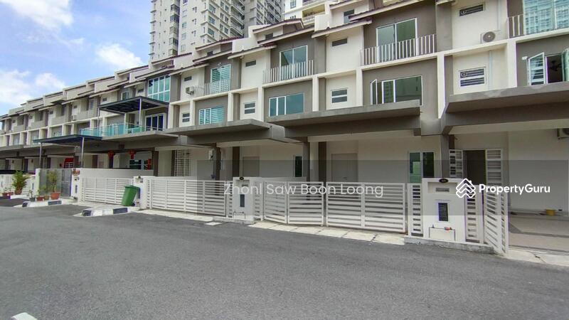 Untuk Dijual - Lorong Mahsuri 3 storey Terrace 3300sqft