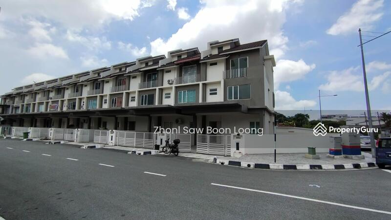 Untuk Dijual - Lorong Mahsuri 3 storey Terrace 3300sqft