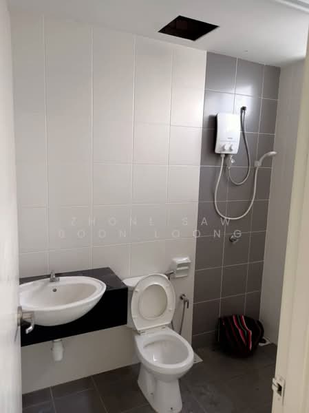 Rumah Teres 3 Tingkat untuk Dijual di Bukit Gedung (Bayan Baru) - Zhonl Saw Boon Loong - Bathroom - PropertyGuru.com.my