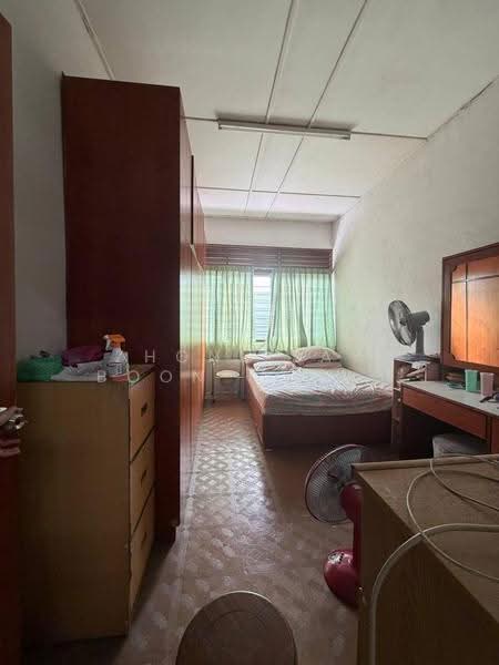 Rumah Teres 2-Tingkat untuk Dijual di Taman Lip Sin (Sungai Dua) - Zhonl Saw Boon Loong - Bedroom - PropertyGuru.com.my