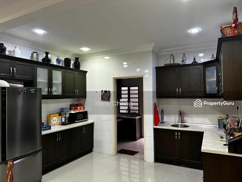 Untuk Dijual - Terrace house at Jalil Sutera