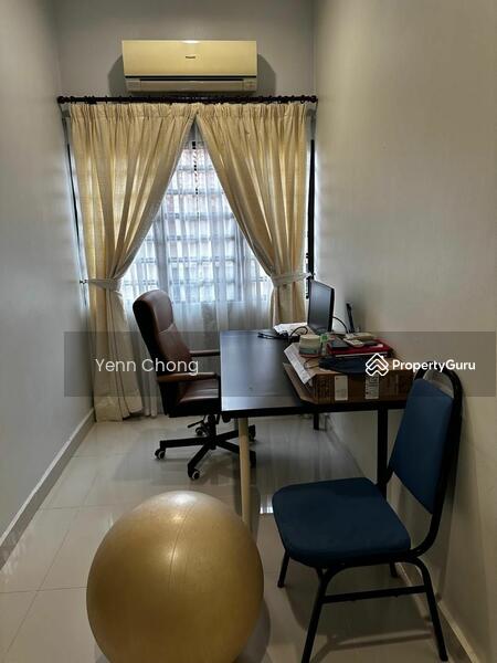 Untuk Dijual - Terrace house at Jalil Sutera
