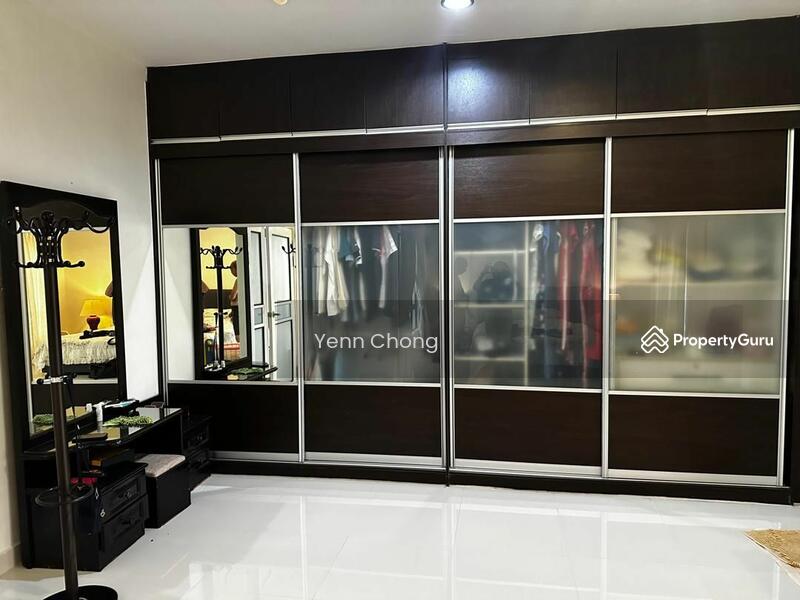 Untuk Dijual - Terrace house at Jalil Sutera