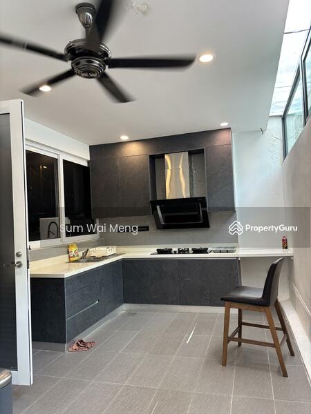 Untuk Disewa - KLGCC Resort: East Residence
