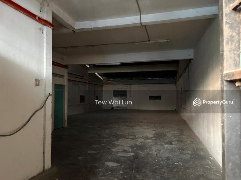 For Sale - 1 1/2 Storey Semi-D Factory For Sale At Pengkalan