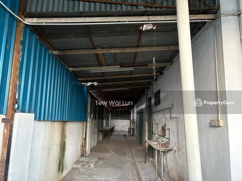 For Sale - 1 1/2 Storey Semi-D Factory For Sale At Pengkalan