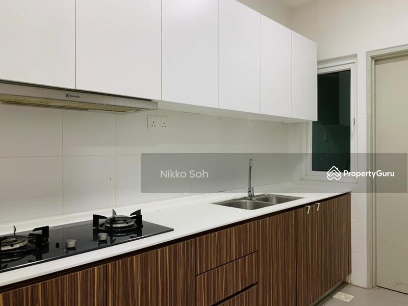 Untuk Dijual - Seasons Amara Larkin