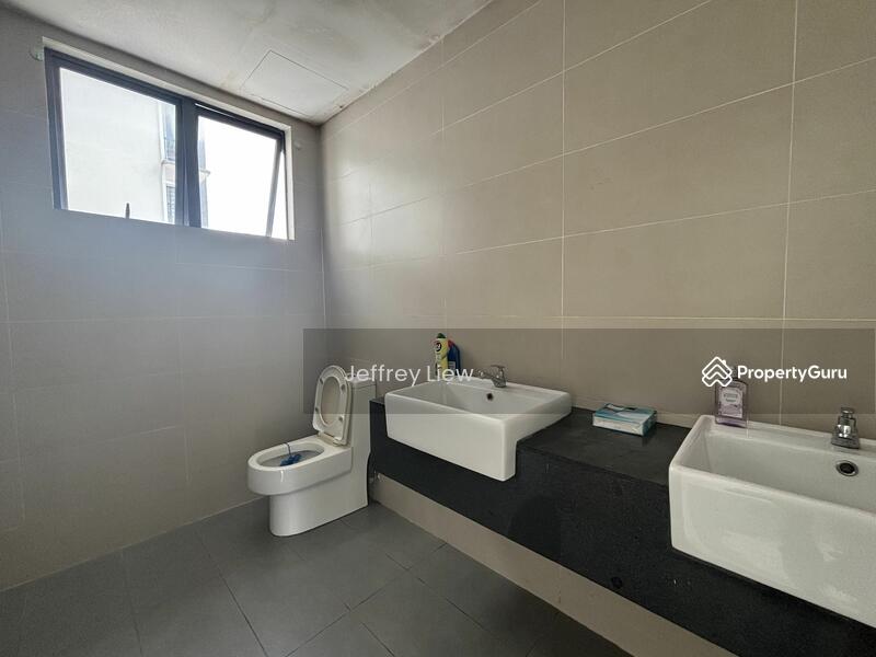 For Rent - You City, Batu 9 Cheras