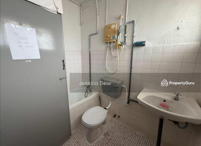 For Sale - Taman kolam air jalan Rubi double storey