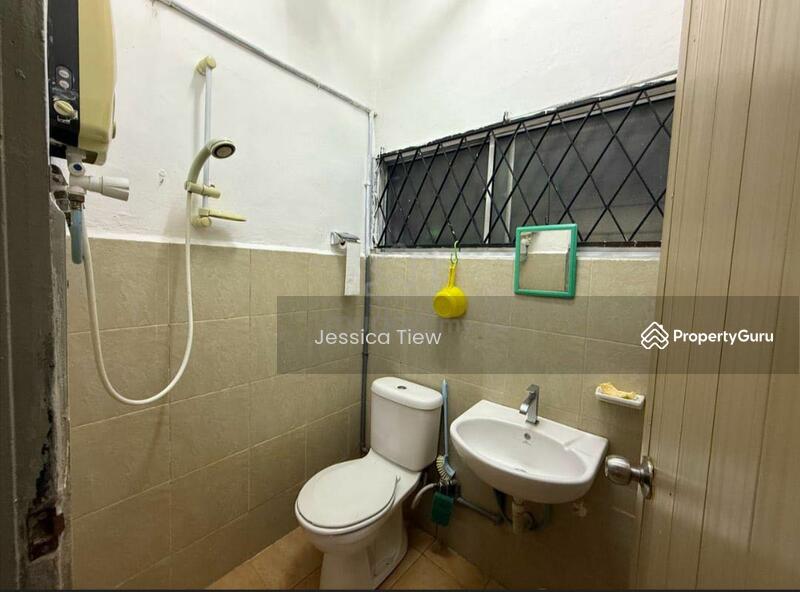 For Sale - Taman kolam air jalan Rubi double storey