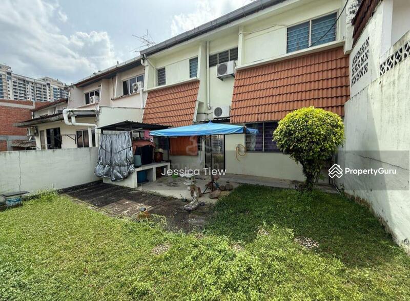 For Sale - Taman kolam air jalan Rubi double storey