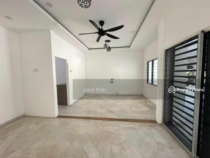 Untuk Dijual - Terrace house at Taman Rishah