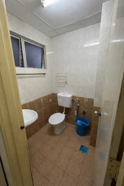 Apartment for Sale at Pangsapuri Seri Siantan - Bryan Cho - Bathroom - PropertyGuru.com.my