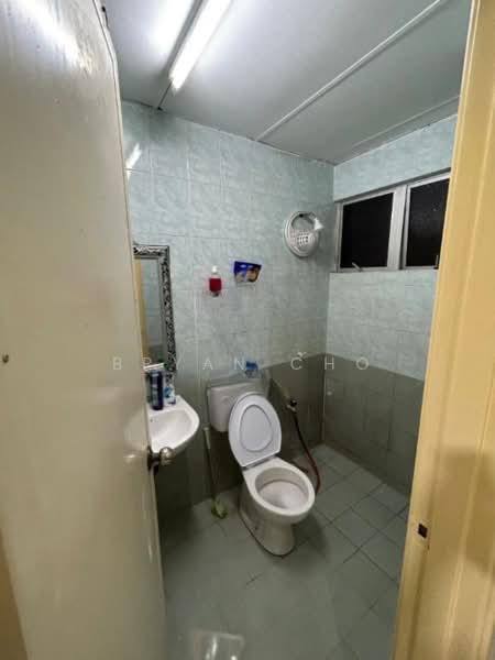 Apartment for Sale at Pangsapuri Seri Siantan - Bryan Cho - Bathroom - PropertyGuru.com.my