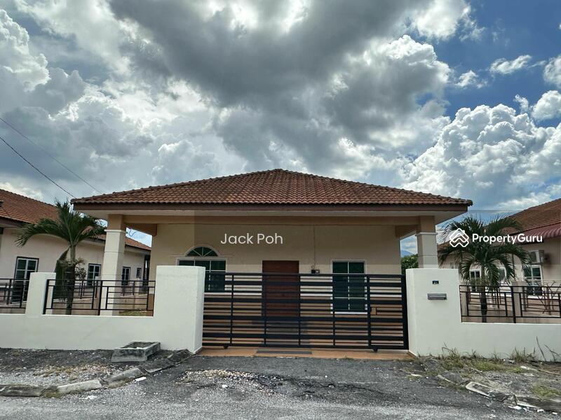 For Sale - Bungalow at Taman Chemor Mesra