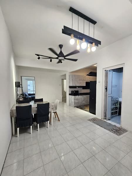 Villa Tropika untuk Untuk Disewa - RM 1,500 /bulan, Feb 2026 - PropertyGuru.com.my