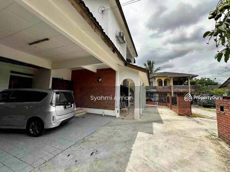 For Sale - Bungalow at Kampung Melayu