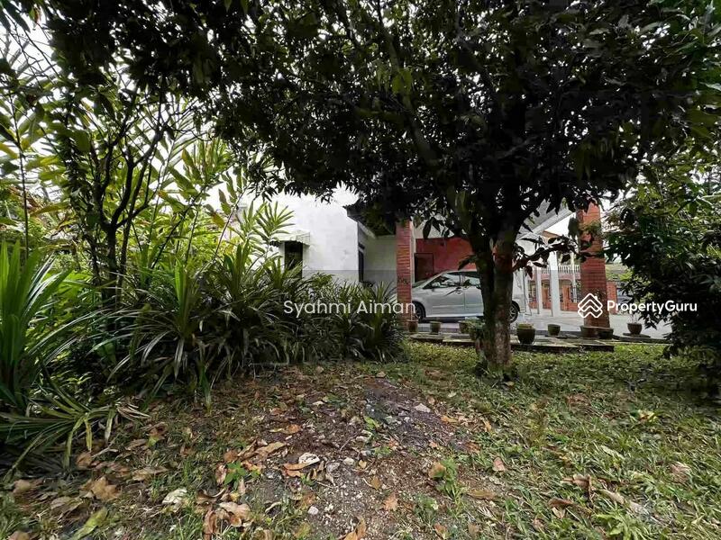 For Sale - Bungalow at Kampung Melayu
