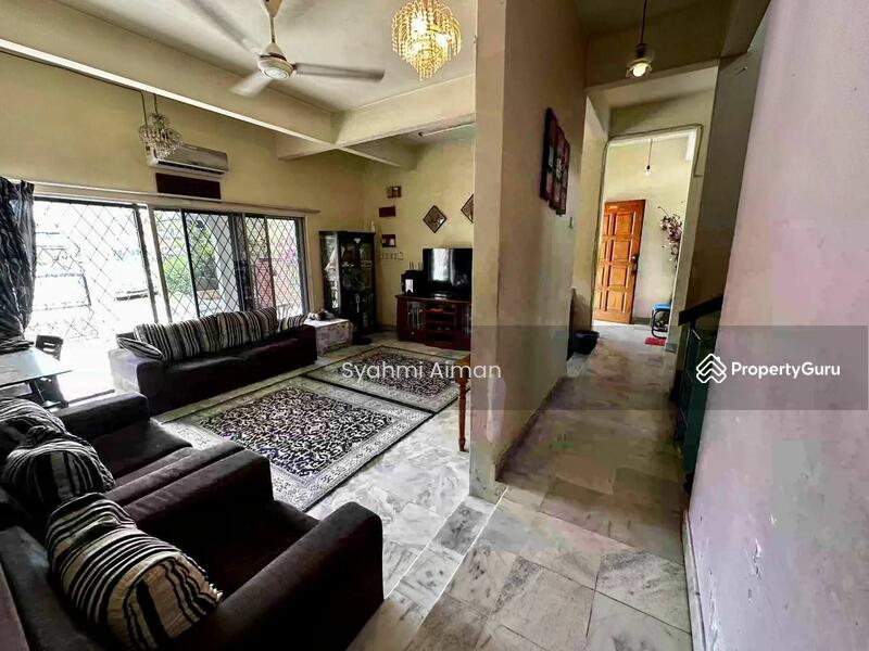 For Sale - Bungalow at Kampung Melayu