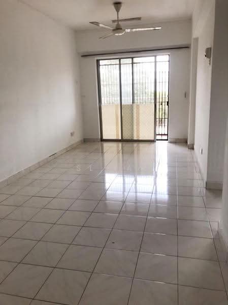 Pangsapuri untuk Dijual di Arena Green - SL Yap - Living Room - PropertyGuru.com.my