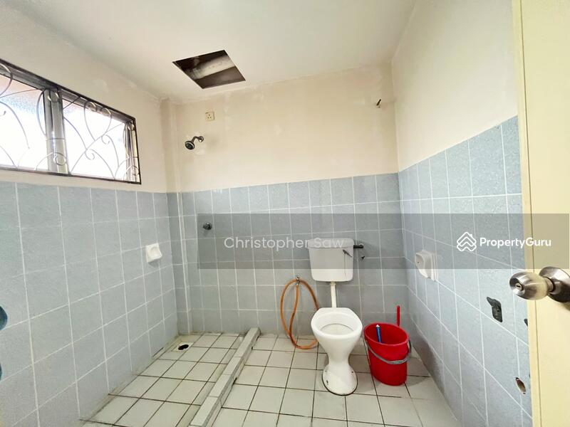Untuk Dijual - Taman Bukit Serdang Seksyen 11
